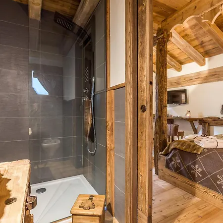 Annie - Parblanc Guest house